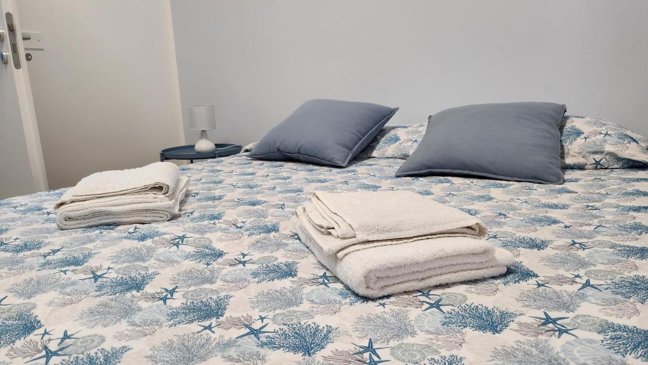 Muncihome, Casa Vacanze カステッランマーレ・デル・ゴルフォ エクステリア 写真